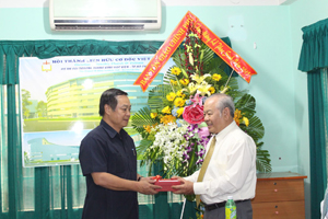 GCRA Chairman visits Vietnam Christian Fellowship Church